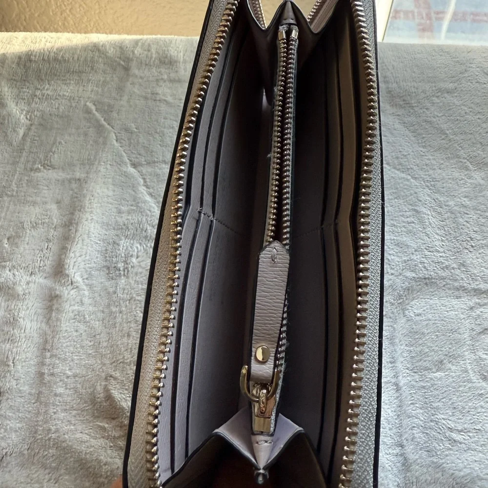 Kate Spade Black and Cream Wallet - Picture 6 of 8